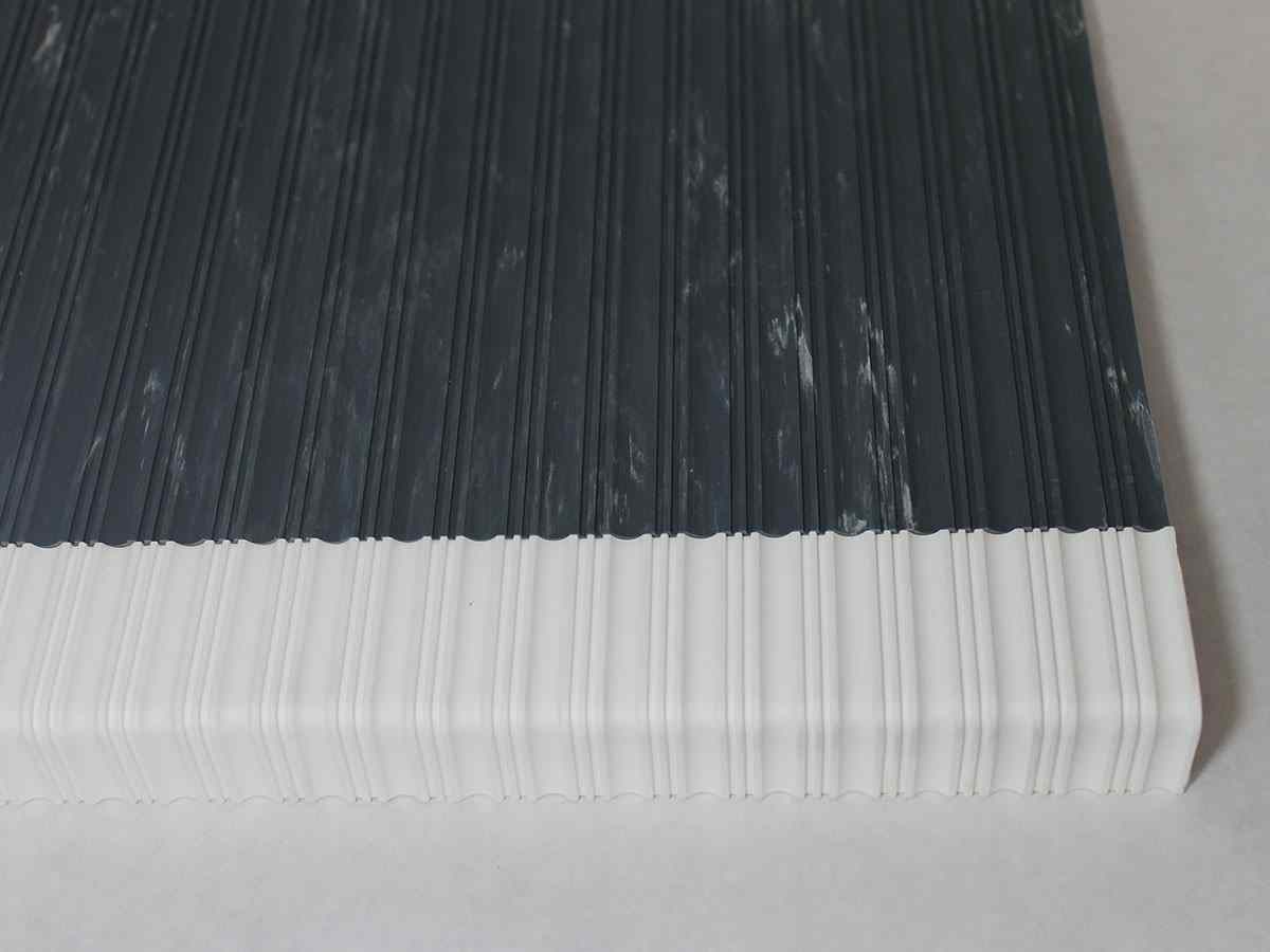 UNIV1337G STEP TREAD GRAY WITH WHITE NOSE 13 INCHX37 INCH